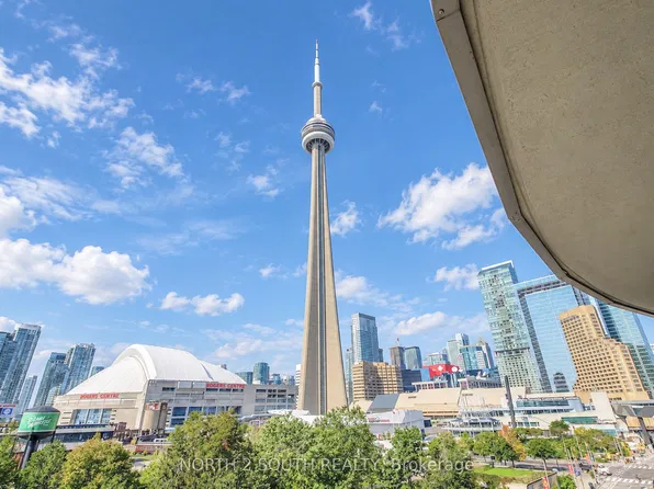 25 Lower Simcoe St Unit 712, Toronto, ON M5J 3A1