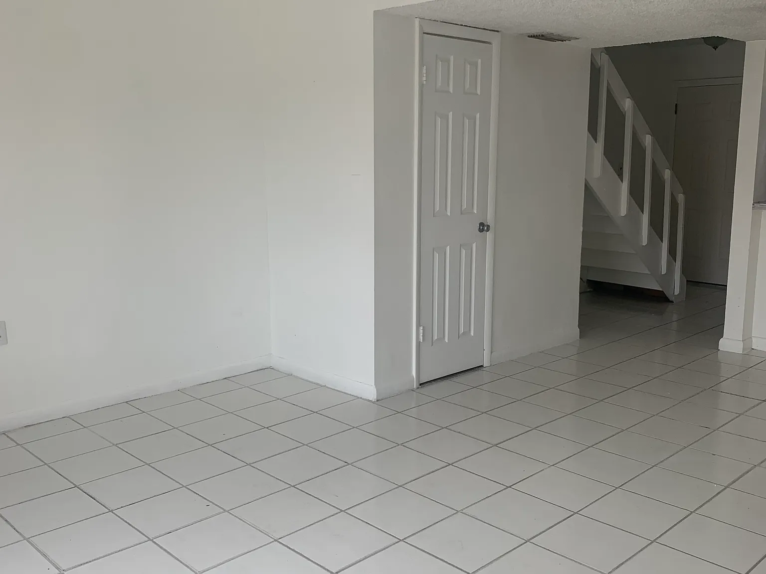 2 bed, 1.5 bath, 856 sqft, $2,100 — Photo 4