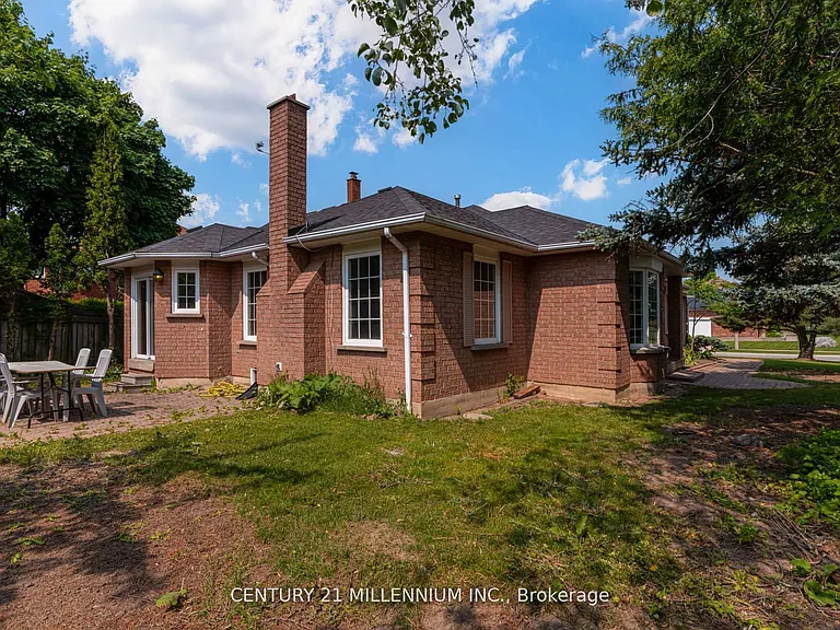 1572 Cartier Ct — Photo 31