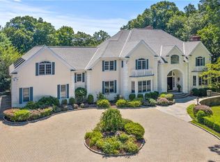 32 Bayberry Rd, Armonk, NY 10504