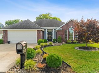 208 River Rd, Barboursville, WV 25504