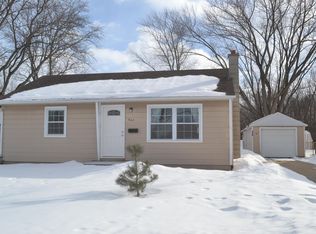 643 Main St E, Waterford, WI 53185