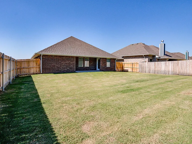 3903 Lleyton Dr — Photo 27