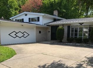 2058 Marshfield Rd, Mayfield Heights, OH 44124