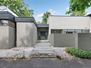 50 Todd St, Hamden, CT 06518