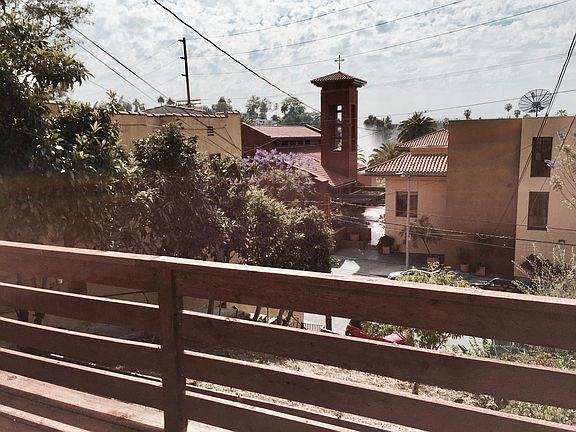 4th image of 834 Laguna Ave #1