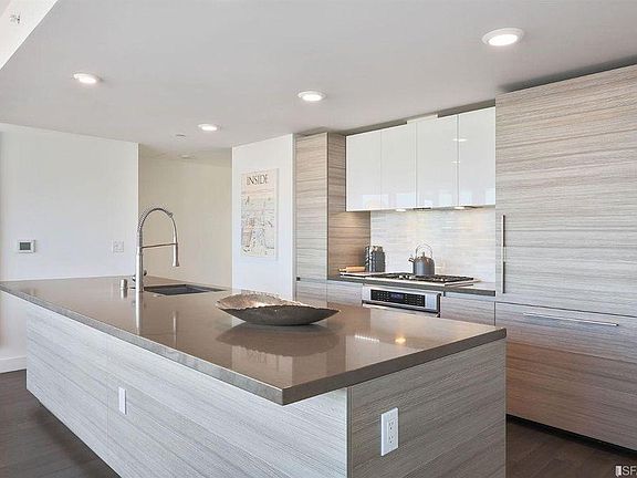5th image of 708 Long Bridge St #1506
