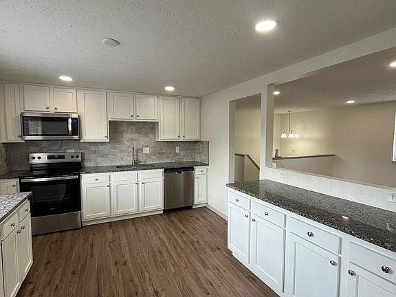 3rd image of 3783 Edendale Rd