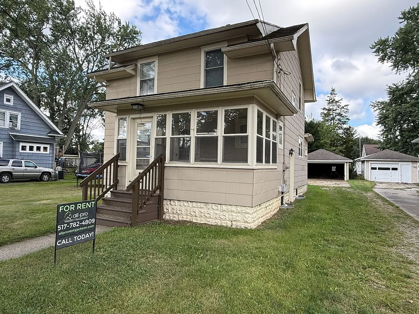 Well-Maintained 3-Bedroom Single-Family Home — Photo 1