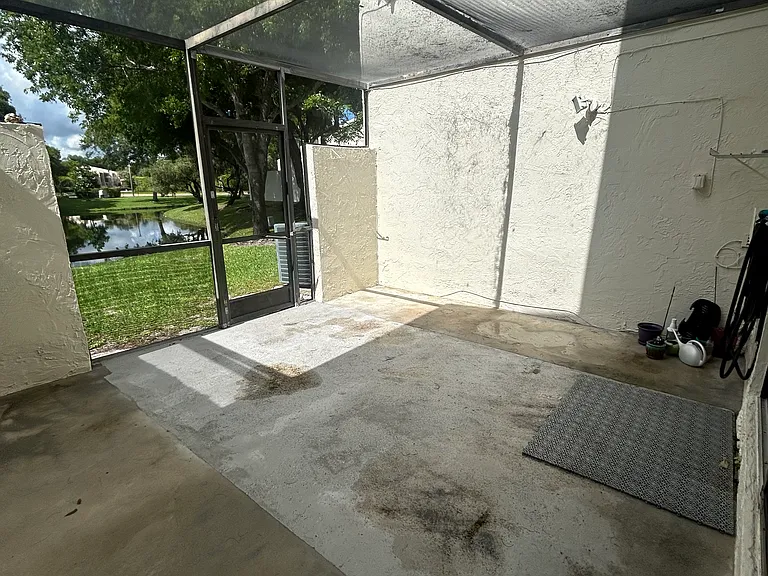 9884 NW 15th St — Photo 29