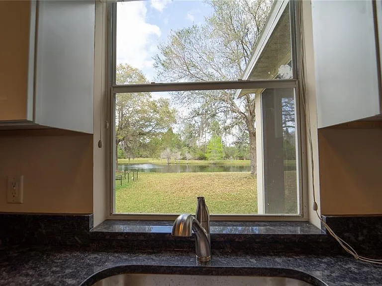 2264 Hillshire Dr — Photo 9