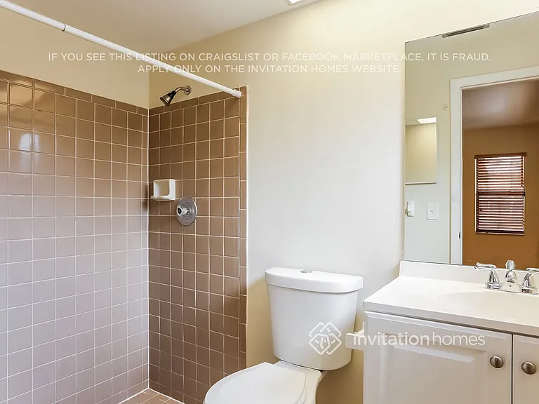 4915 SW 12th St — Photo 17