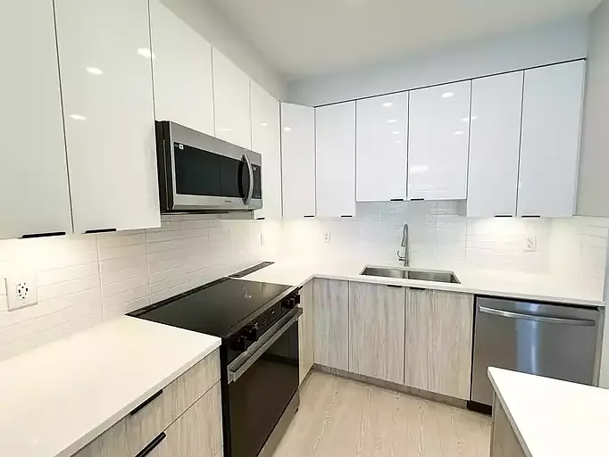 11655 Fraser St #323 photo 1