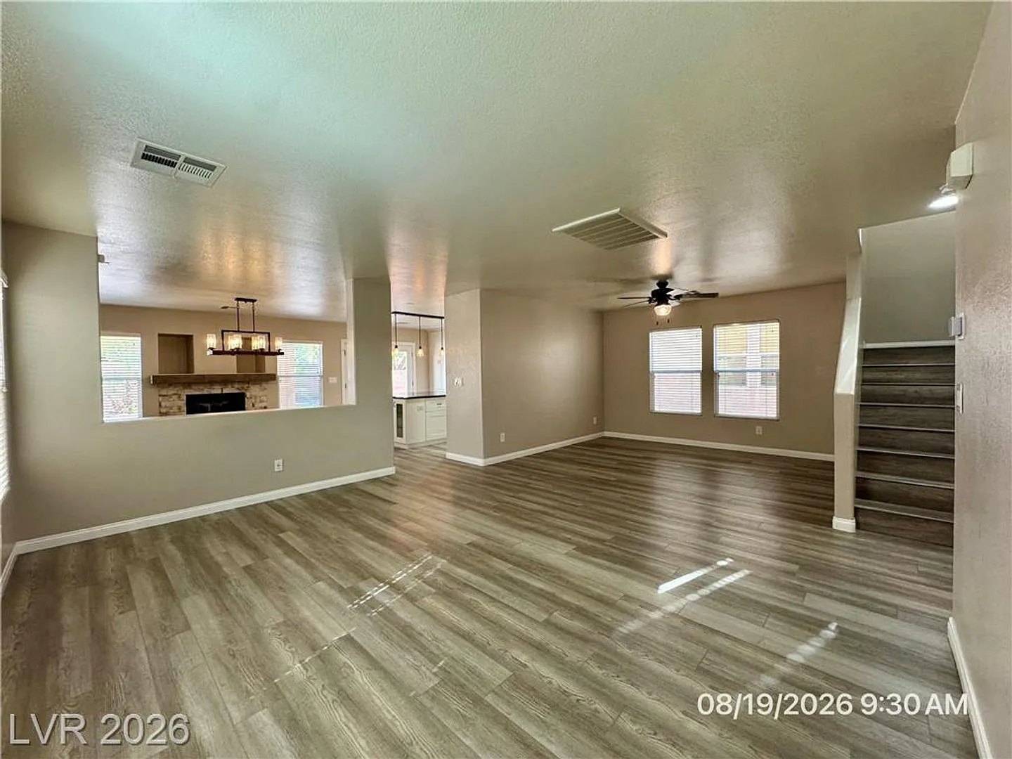Spacious 4-Bedroom Home with Solar & Private Backyard — Photo 3