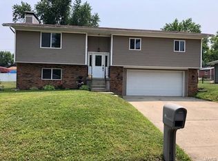 1310 Thistle Dr, Vandalia, IL 62471