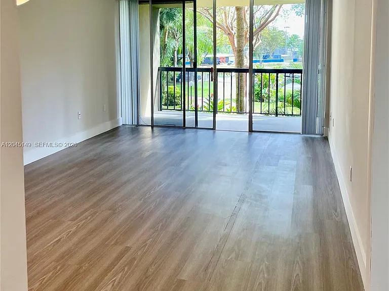 10835 SW 112th Ave #212 — Photo 2