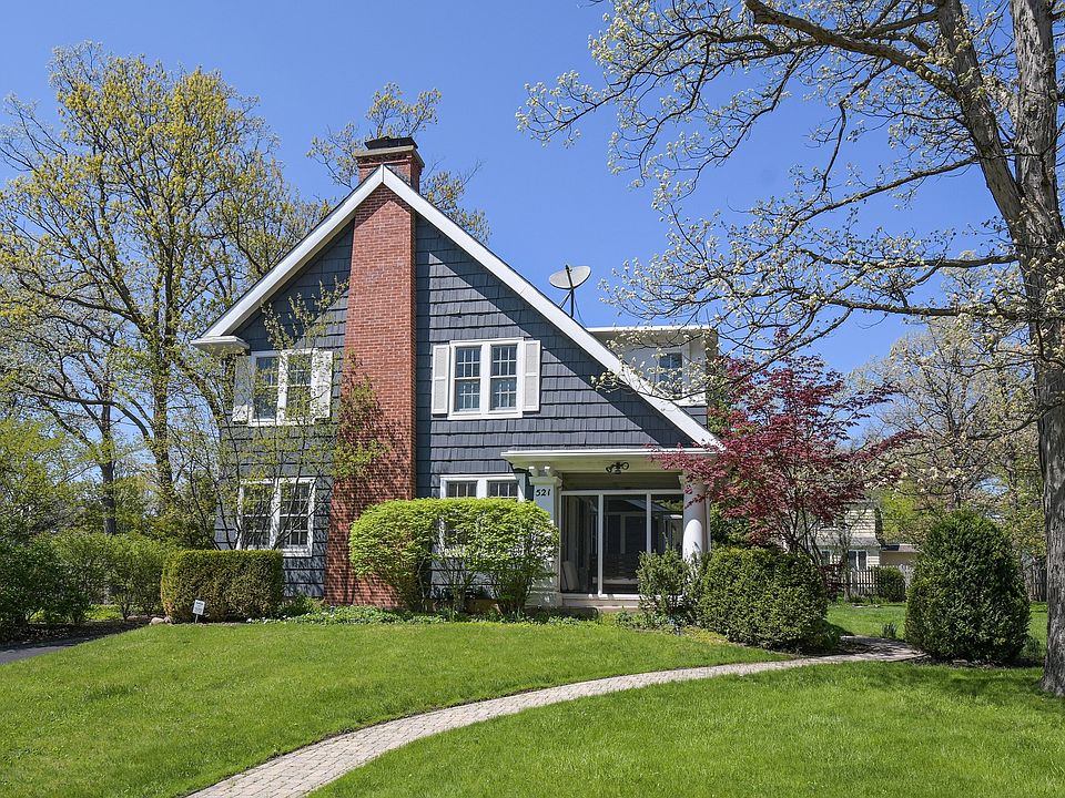 1st image of 521 Woodlawn Ave