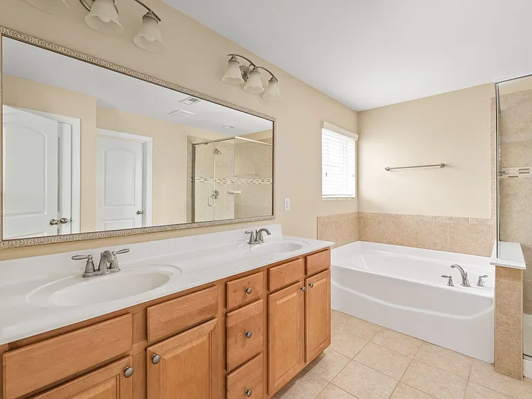 5123 Poplar Knoll Dr — Photo 16