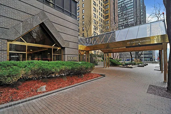 Rented by Sotheby's International Realty | media 9