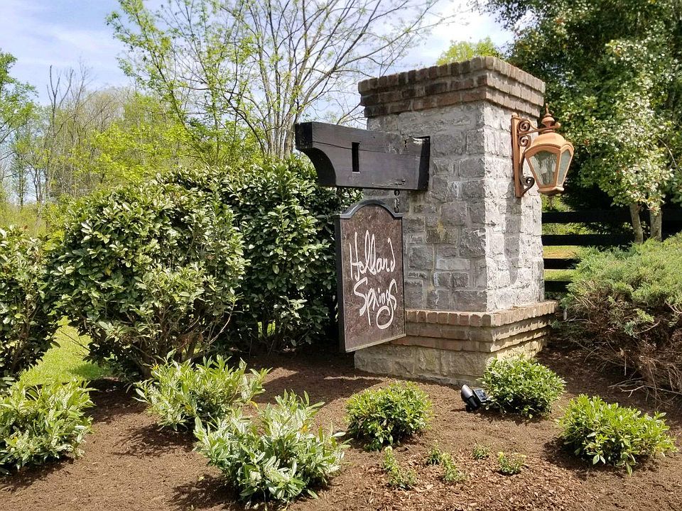 1st image of 108 Stone Dr