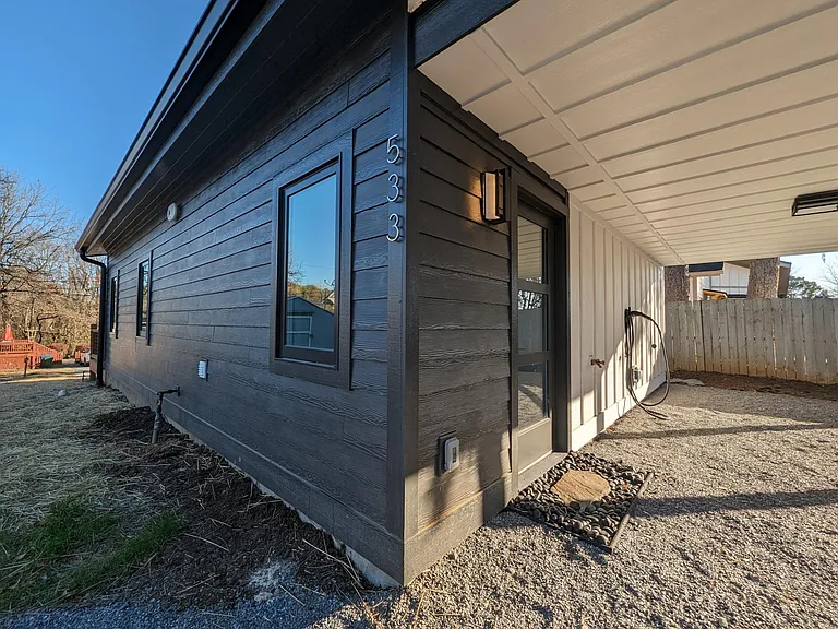 533 Fairview Rd — Photo 6