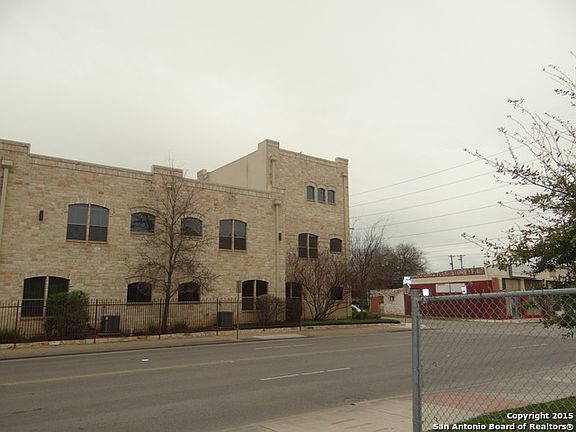 2nd image of 1202 S Flores St