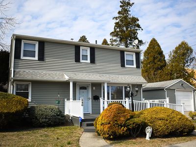 340 Bixley Heath, Lynbrook, NY, 11563