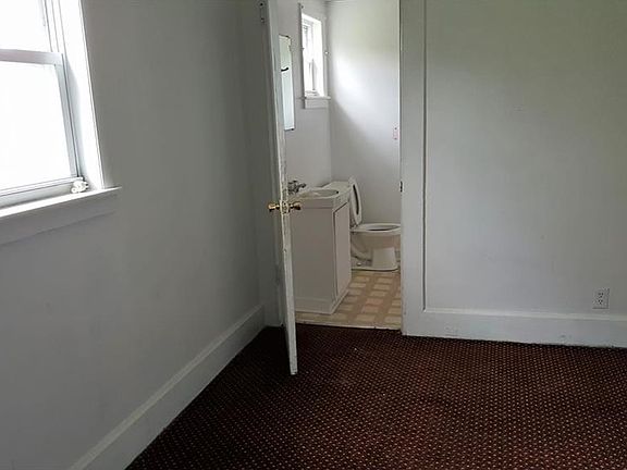 4th image of 801 Broad St Suite 7