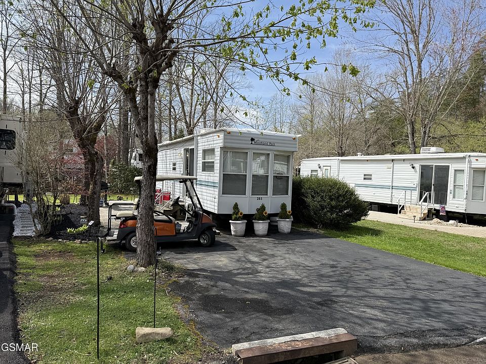 1st image of 4229 E Pkwy #285-lot 285