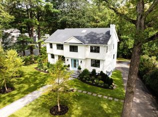 209 Bristol Rd, Wellesley, MA 02481