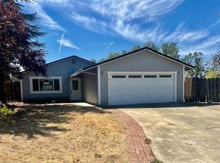 4211 White River Ct, Redding, CA 96003