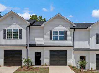 621 Pompano Dr, Greensboro, NC 27410