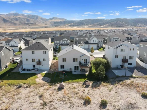 4921 E Silver Ridge Rd #B, Eagle Mountain, UT 84005