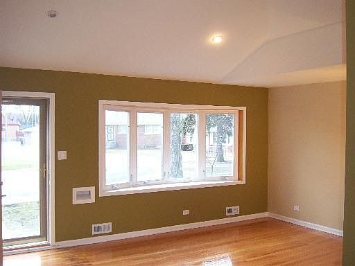 2nd image of 15572 Orchid Dr