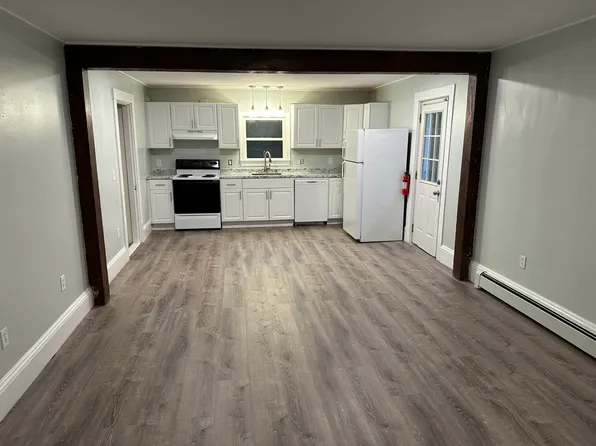 91 6th St #1, Dover, NH 03820