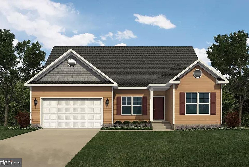 2nd image of 422 Summit Dr