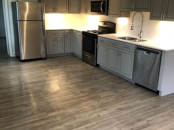 827 N State St APT 205