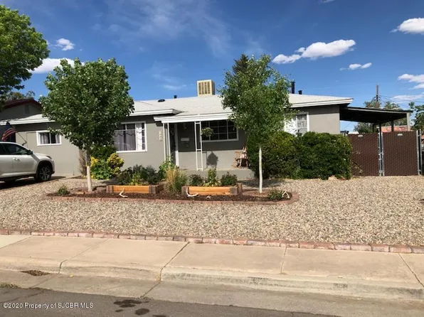 1504 Santiago Ave, Farmington, NM 87401