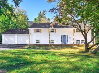 180 Reeser Rd, Camp Hill, PA 17011