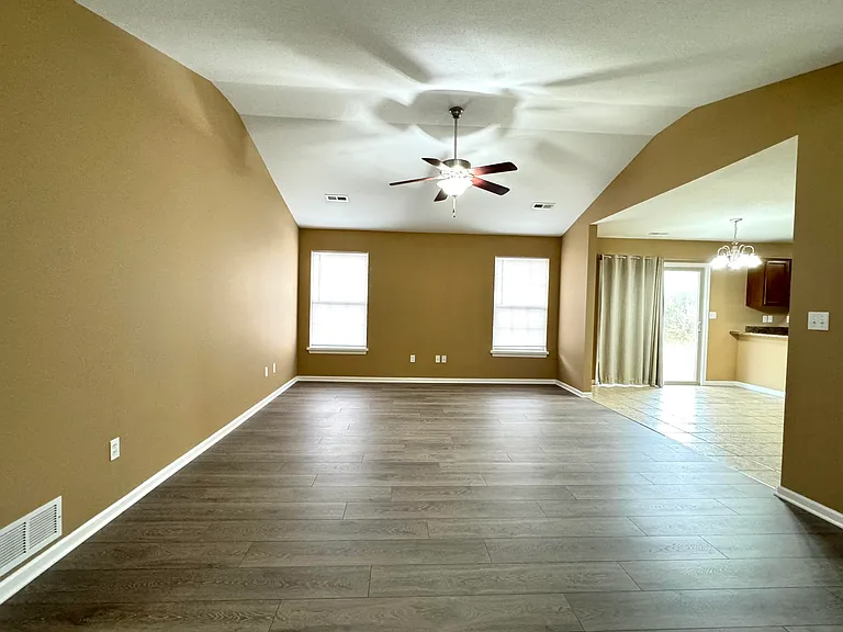 4209 Bold Venture Dr — Photo 3