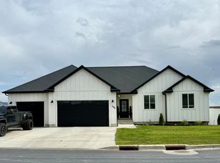 1384 E Abigail Ln, Eagle Mountain, UT 84005