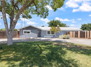 4420 W Iris Ave, Visalia, CA 93277