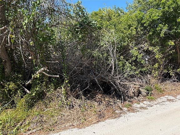 4th image of 516 Longboat Cir