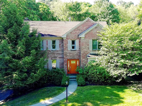 313 Blue Run Rd, Cheswick, PA 15024
