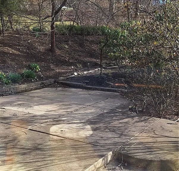 90 E Woodland Rd — Photo 17