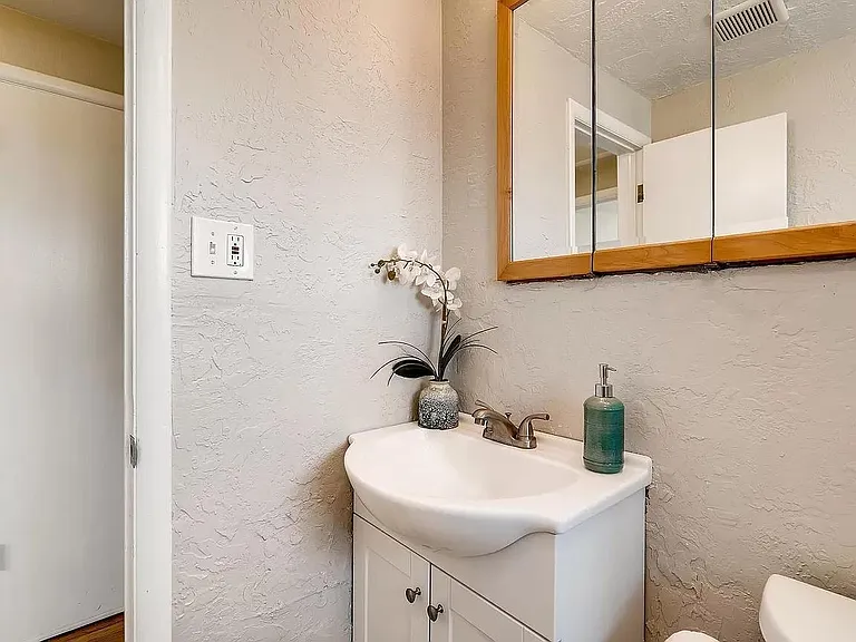 4857 W 11th Ave #A — Photo 16