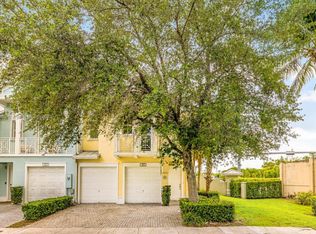7411 NW 114th Ct, Doral, FL 33178