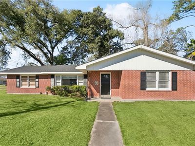 470 W Cypress St, Ponchatoula, LA, 70454