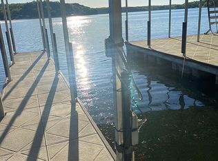 27754 Lindsey Ln, Rocky Mount, MO 65072