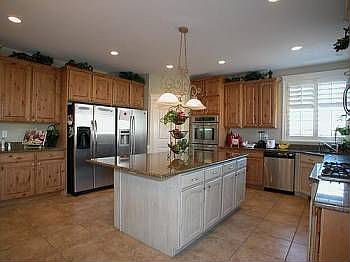 2nd image of 467 E Dry Creek Orchards Ln